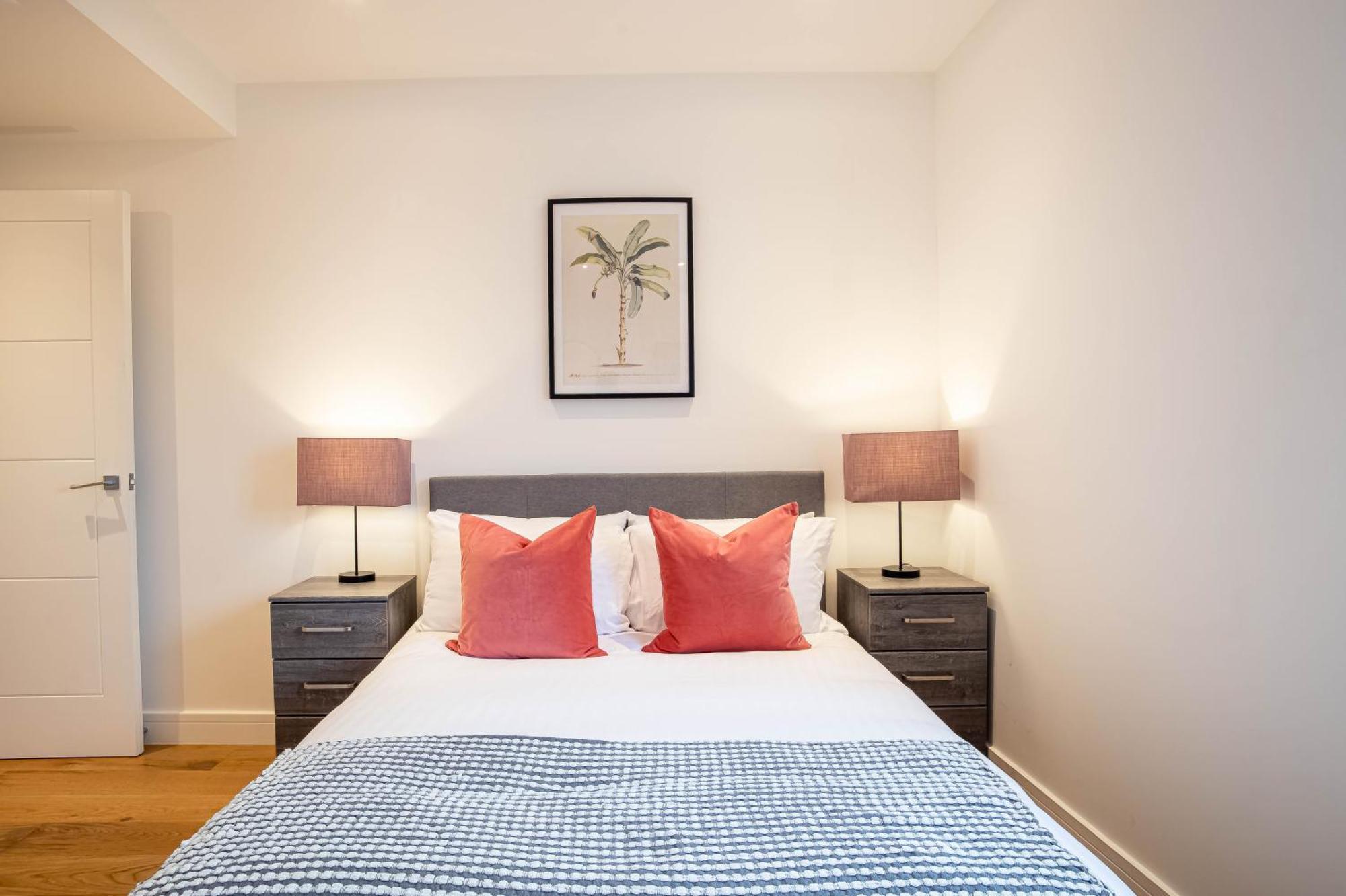 Deluxe Chic 1 2 Bed Apts Near Heathrow Legoland Windsor Slough Villa Eksteriør bilde