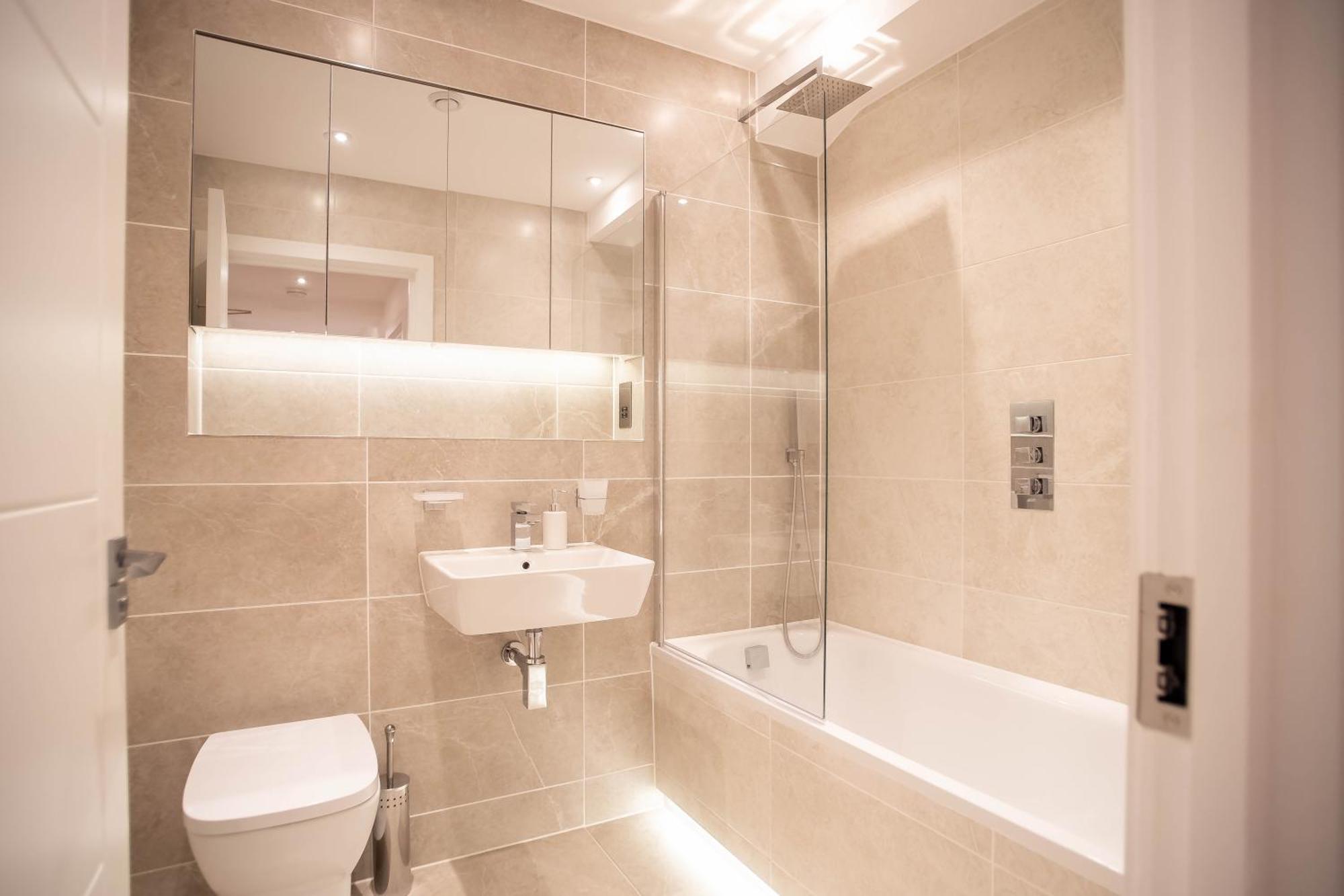 Deluxe Chic 1 2 Bed Apts Near Heathrow Legoland Windsor Slough Villa Eksteriør bilde
