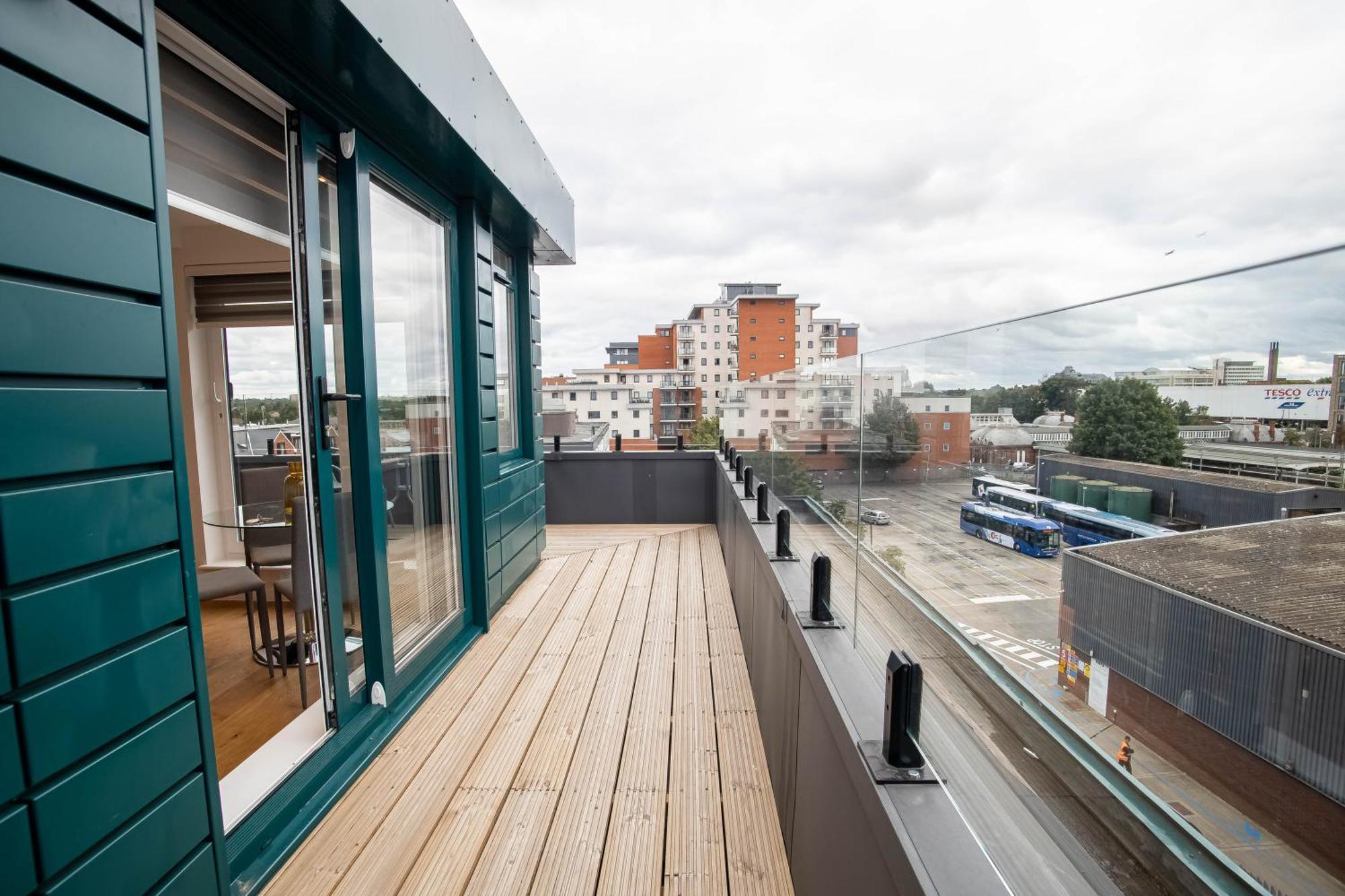 Deluxe Chic 1 2 Bed Apts Near Heathrow Legoland Windsor Slough Villa Eksteriør bilde
