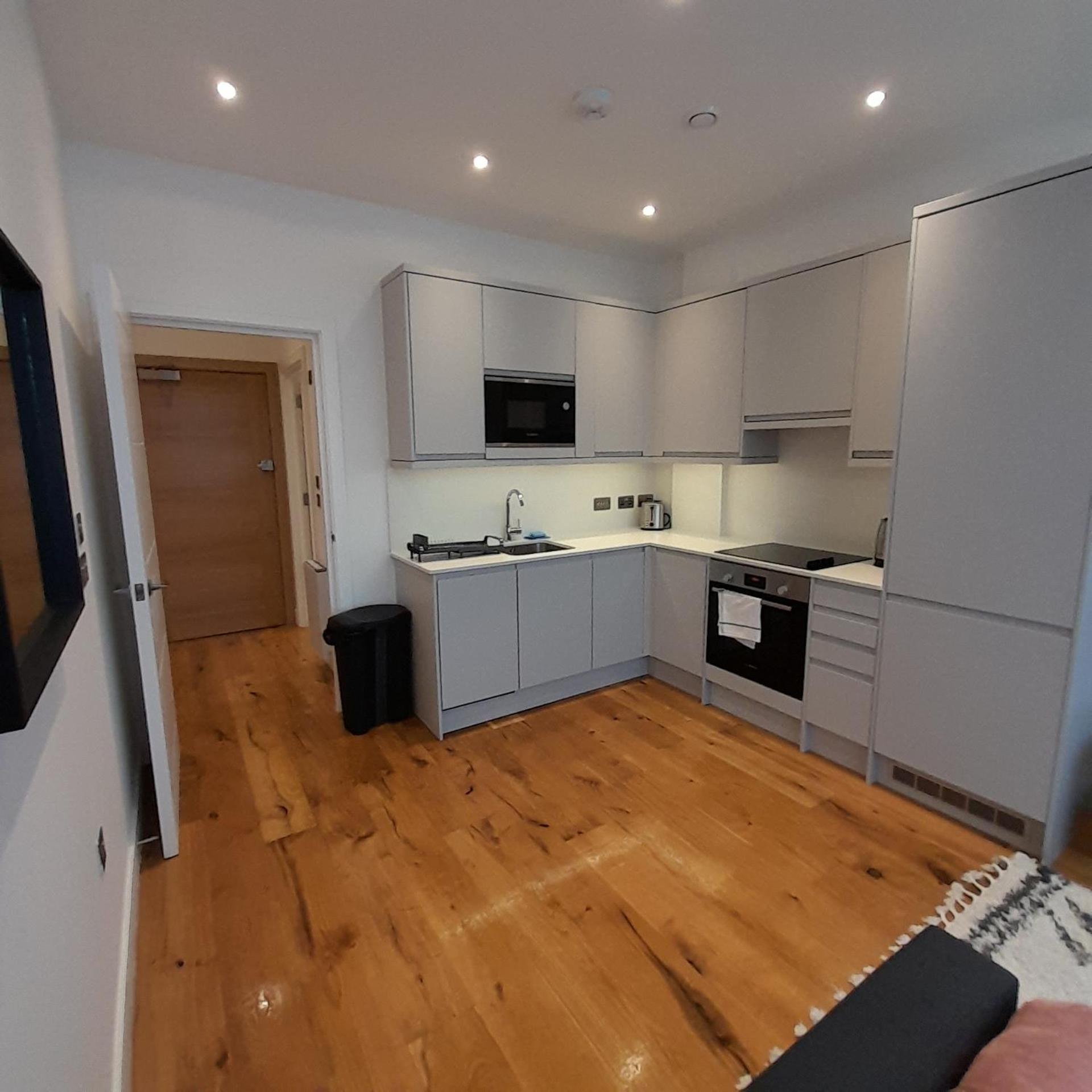 Deluxe Chic 1 2 Bed Apts Near Heathrow Legoland Windsor Slough Villa Eksteriør bilde